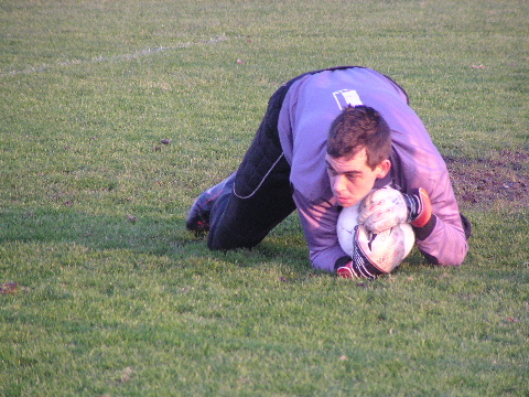 Alexander van As heeft de bal klemvast